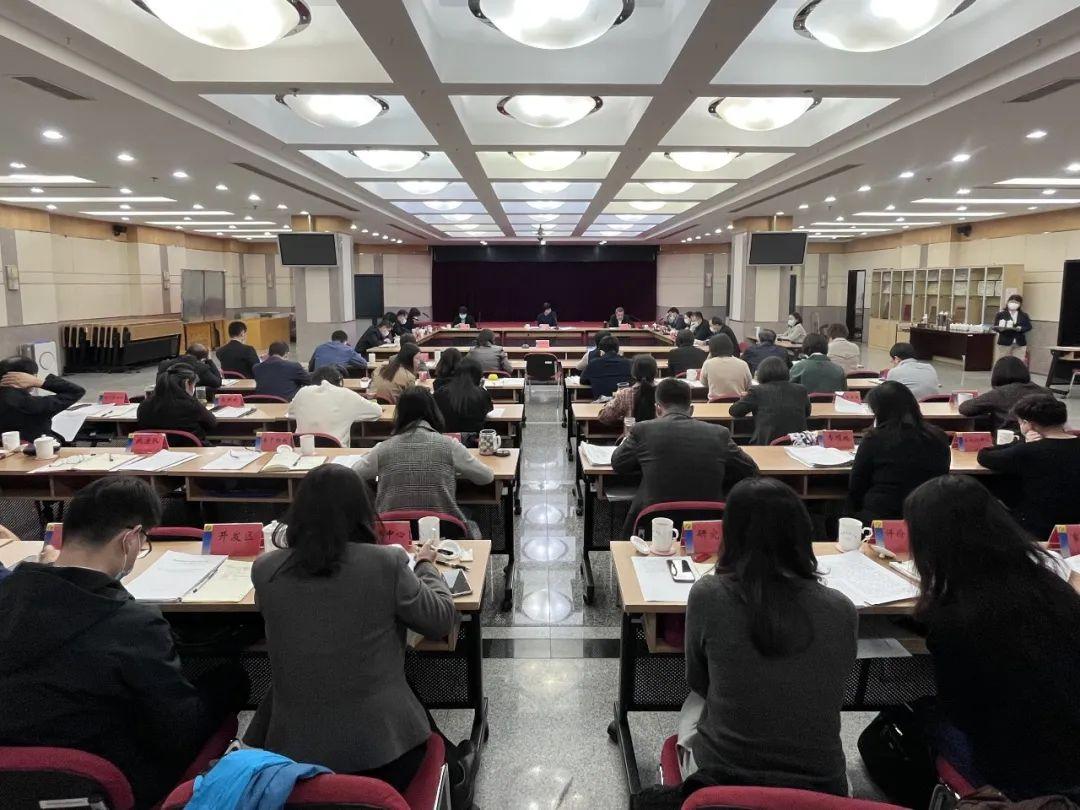 歲月匆匆最無情，力爭上游不要停打一生肖，全面释义、统计解答解释落实